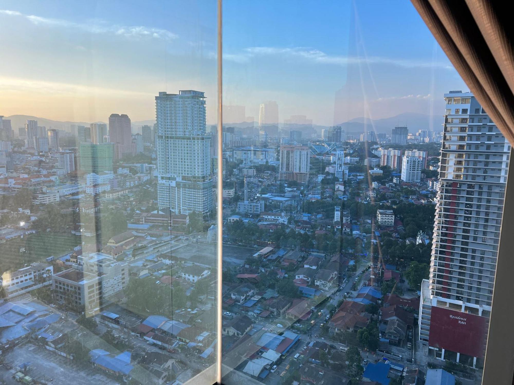 Summer Suites Klcc By Whollmark กัวลาลัมเปอร์ ภายนอก รูปภาพ