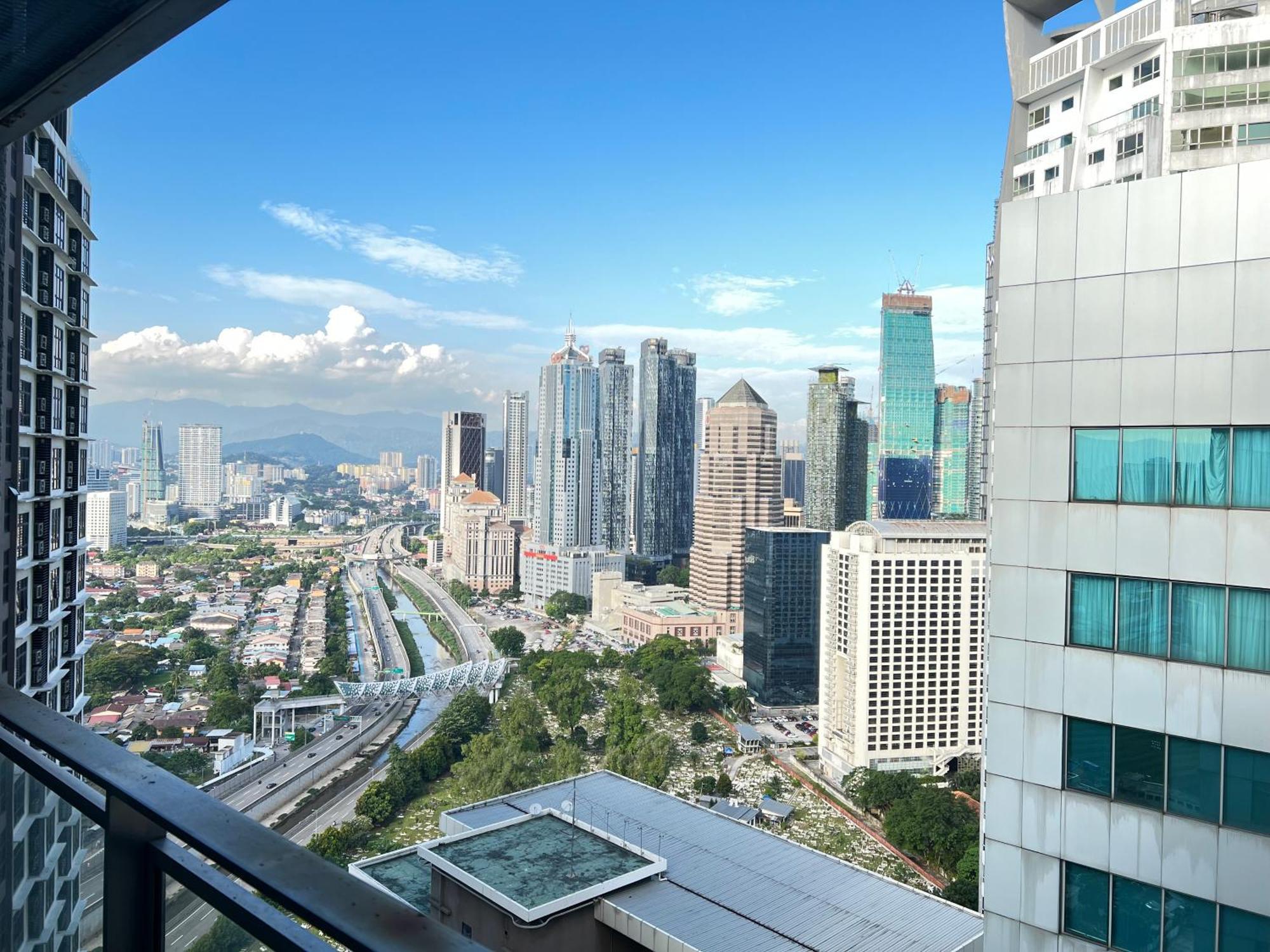 Summer Suites Klcc By Whollmark กัวลาลัมเปอร์ ภายนอก รูปภาพ